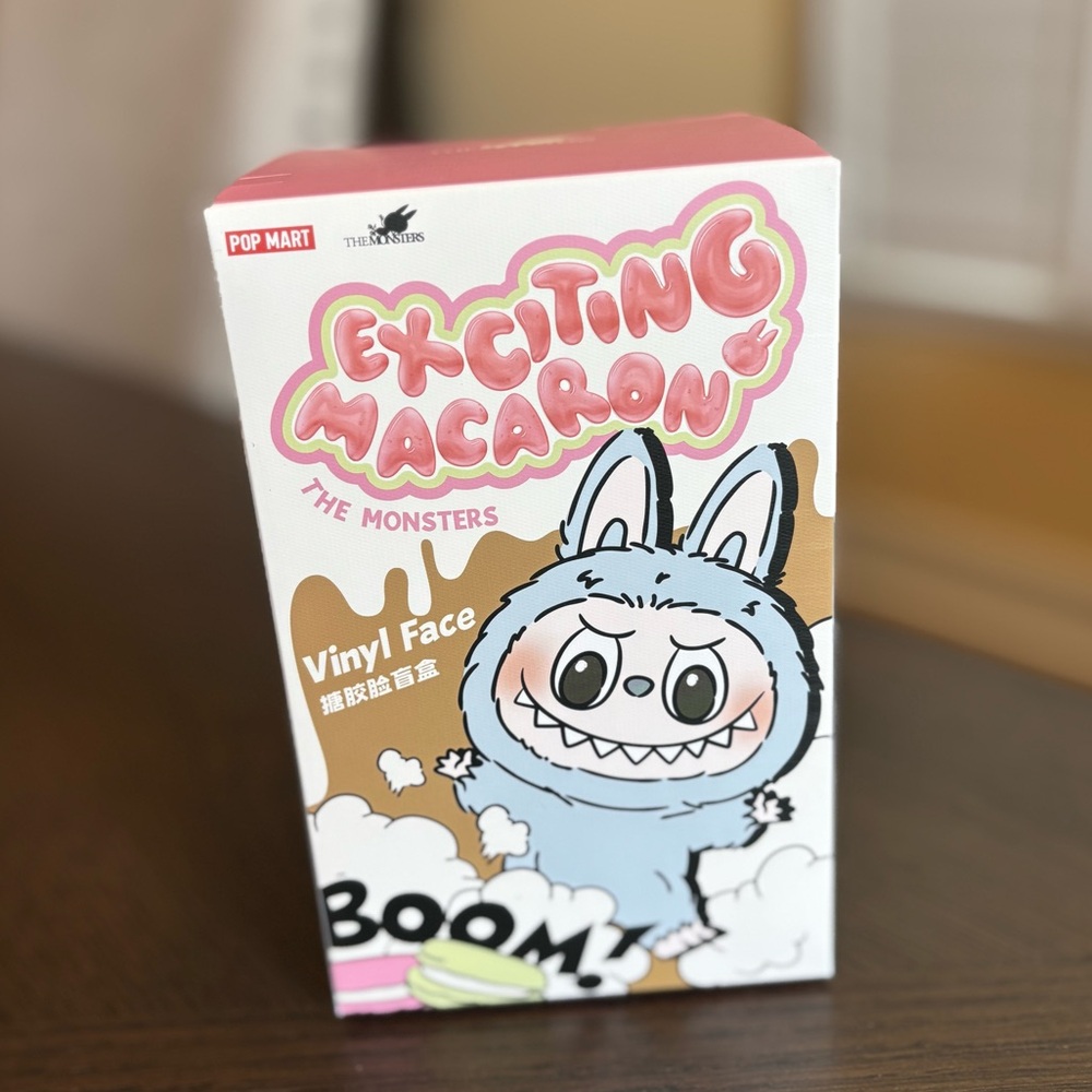 THE MONSTERS - Exciting Macaron Vinyl Face Blind Box {Soymilk}